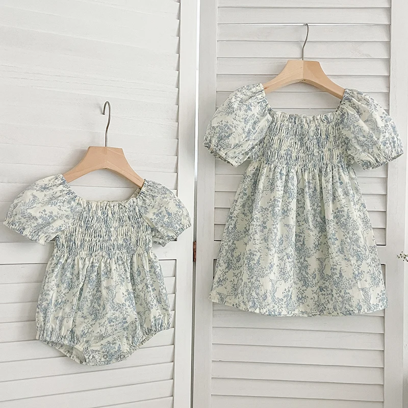 Summer Sister Dress Infant Newborn Baby Girl Clothes Sister Female Baby Small Broken Blue Flower Short Sleeved Romper Clothes ﻿