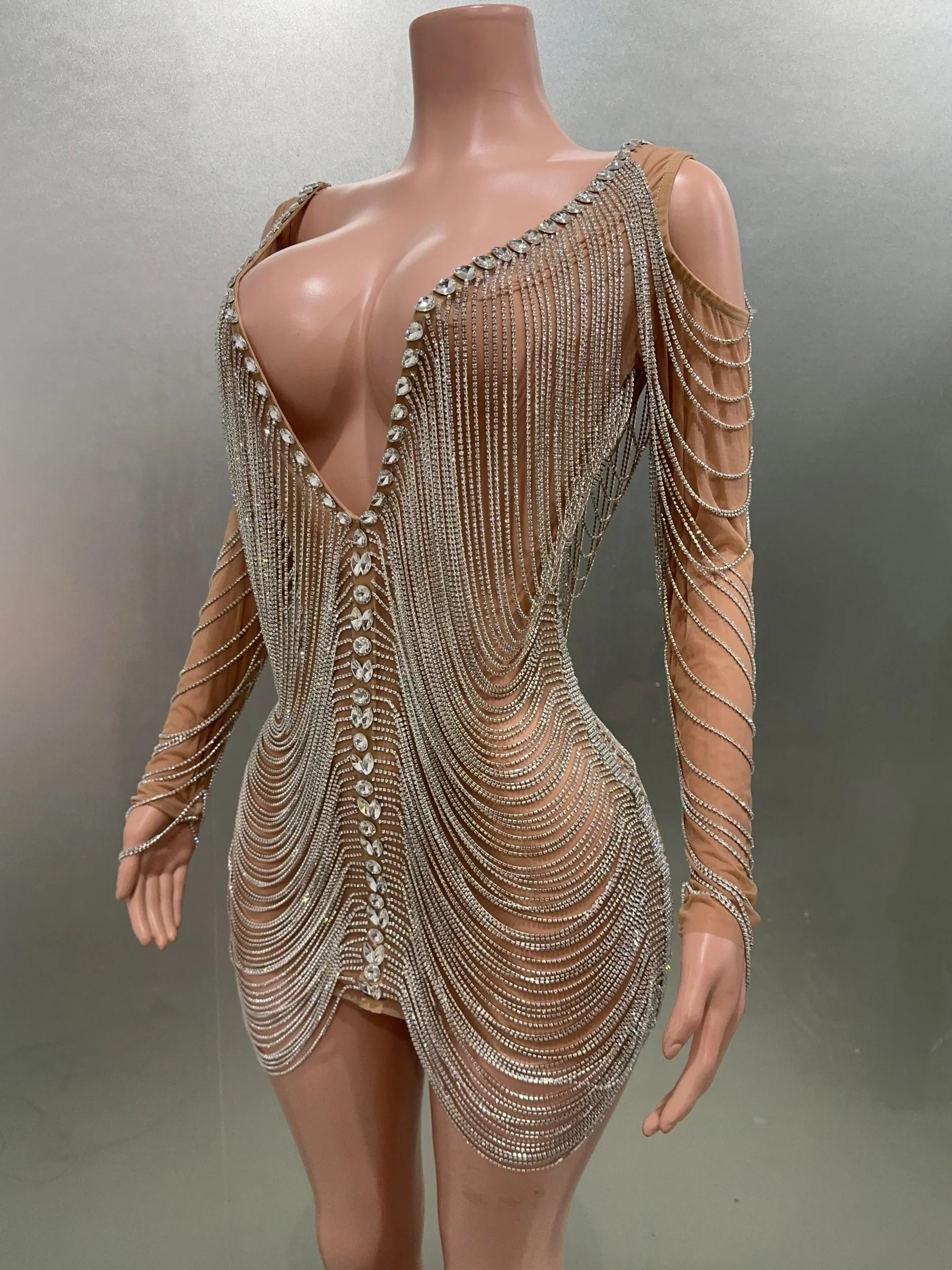 Luxury Tassels Chain Sexy Deep V-Neck Sheath Mini Dress Nightclub Performance Custome Singer Stage Wear Party Evening Dress