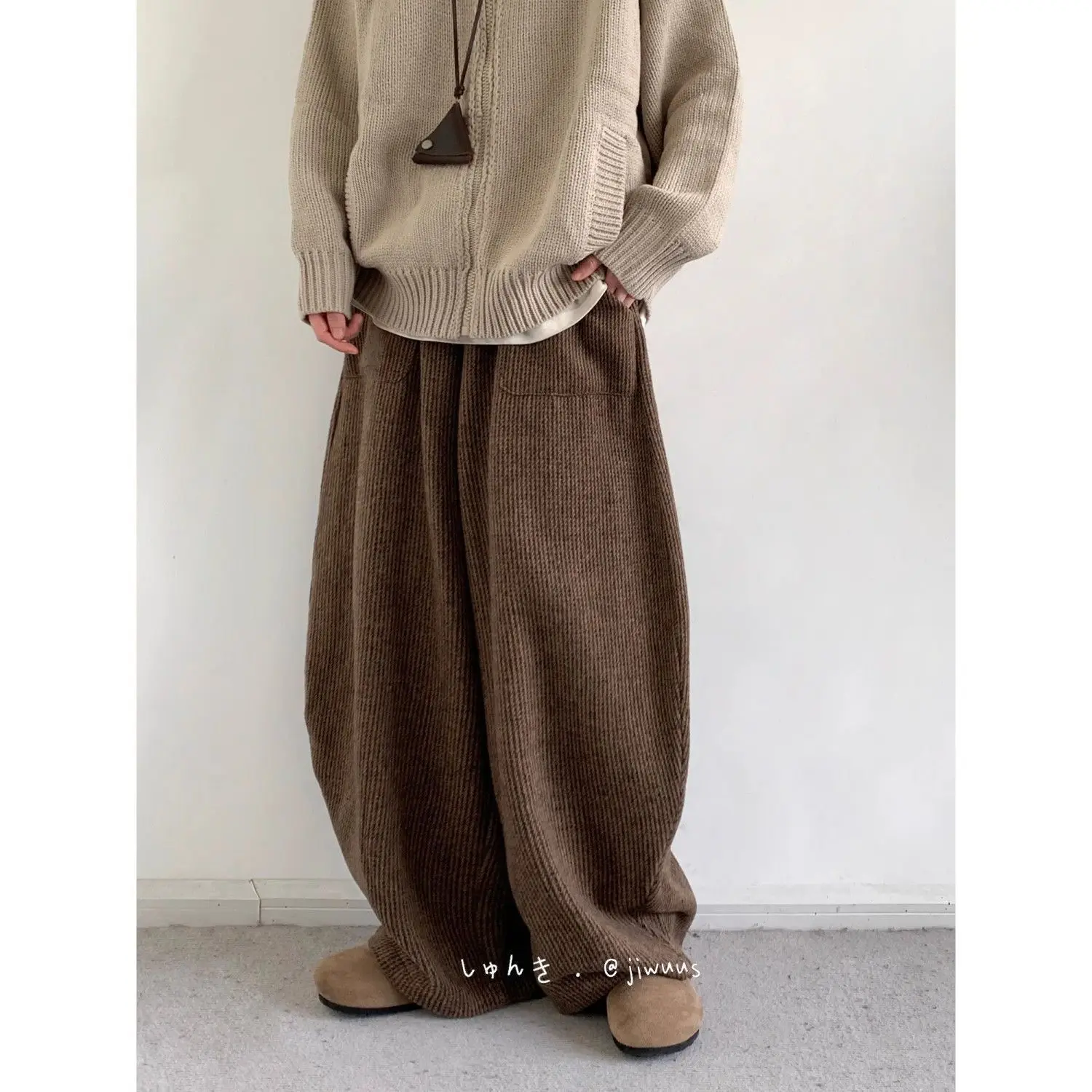 

Autumn and winter retro casual pants for men and women, loose Maillard neutral, lazy, casual wide-legged, versatile long pants