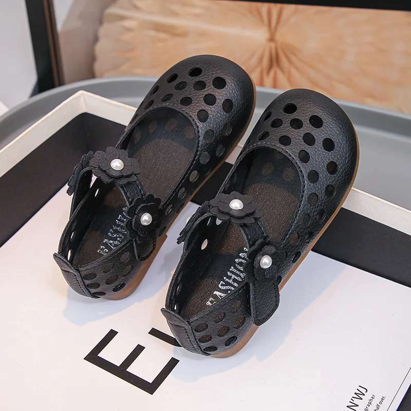 

Kids Princess Shoes Hollowed-out Breathable Girls Flat Shoes with Sweet Flowers 2025 New Fashion Children Leather Shoes Elegant