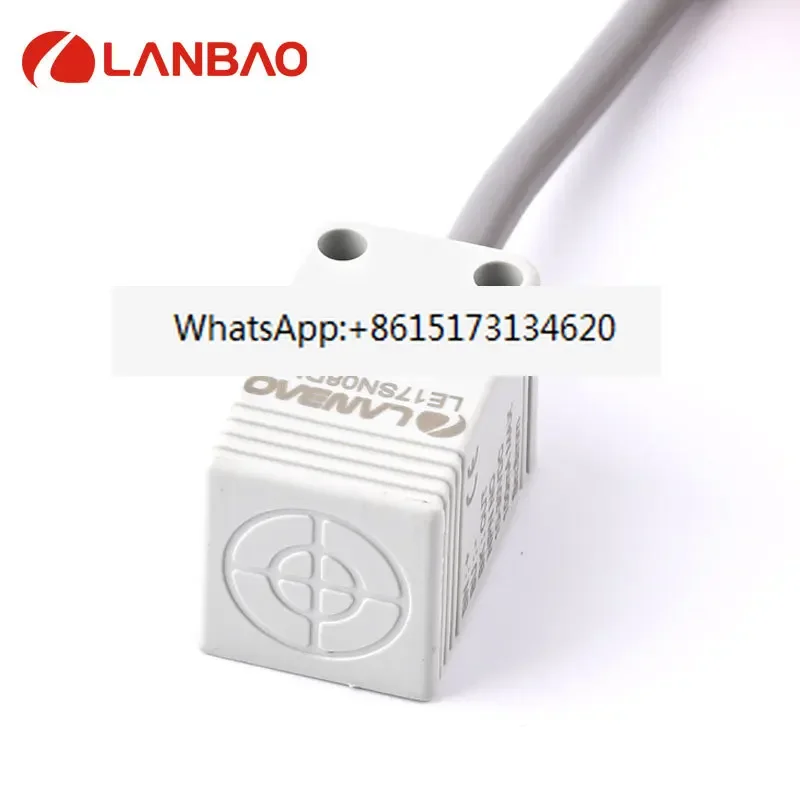 

LE17SF05DNO inductive sensor with three wires embedded in 5mm plastic square proximity switch