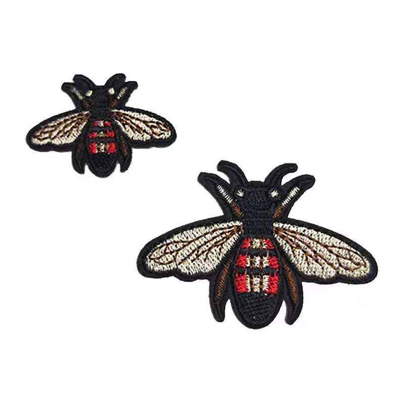 1Pcs Embroidery Gold Silver Bee Patches Cartoon Insect Sticker DIY Sewing Fabric Appliques Handmade Badge For Clothes Bag Hat