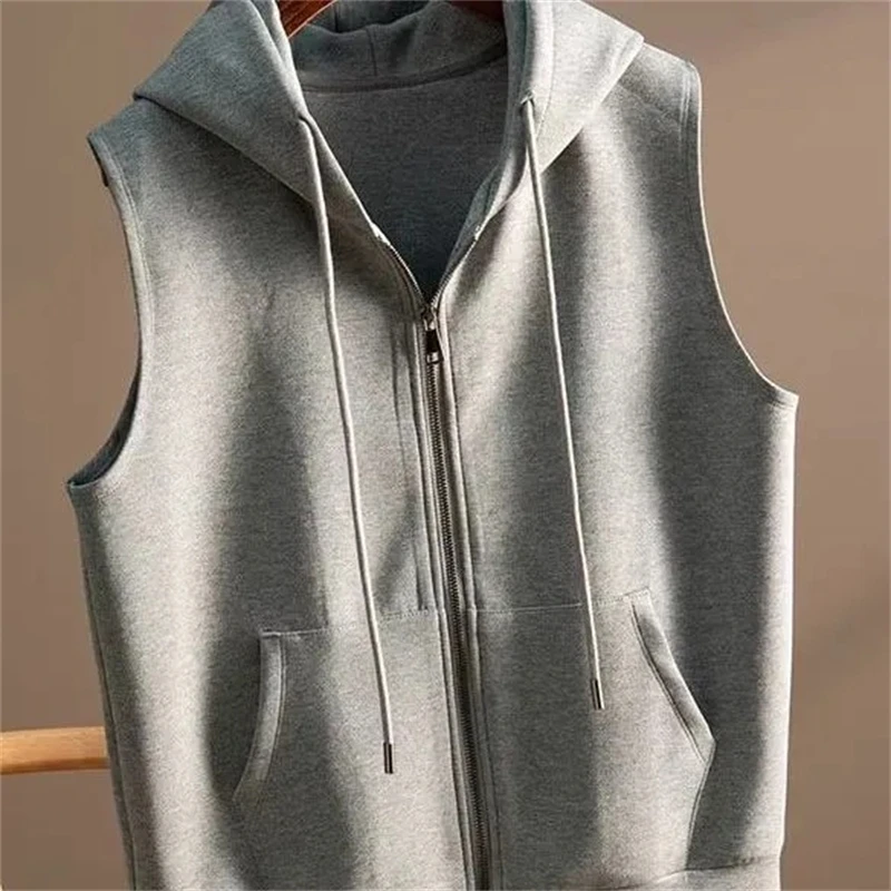 

Новинка 2025, весенне-осенний однотонный темпераментный женский жилет без рукавов с капюшоном на молнии, элегантный женский жилет, пальто