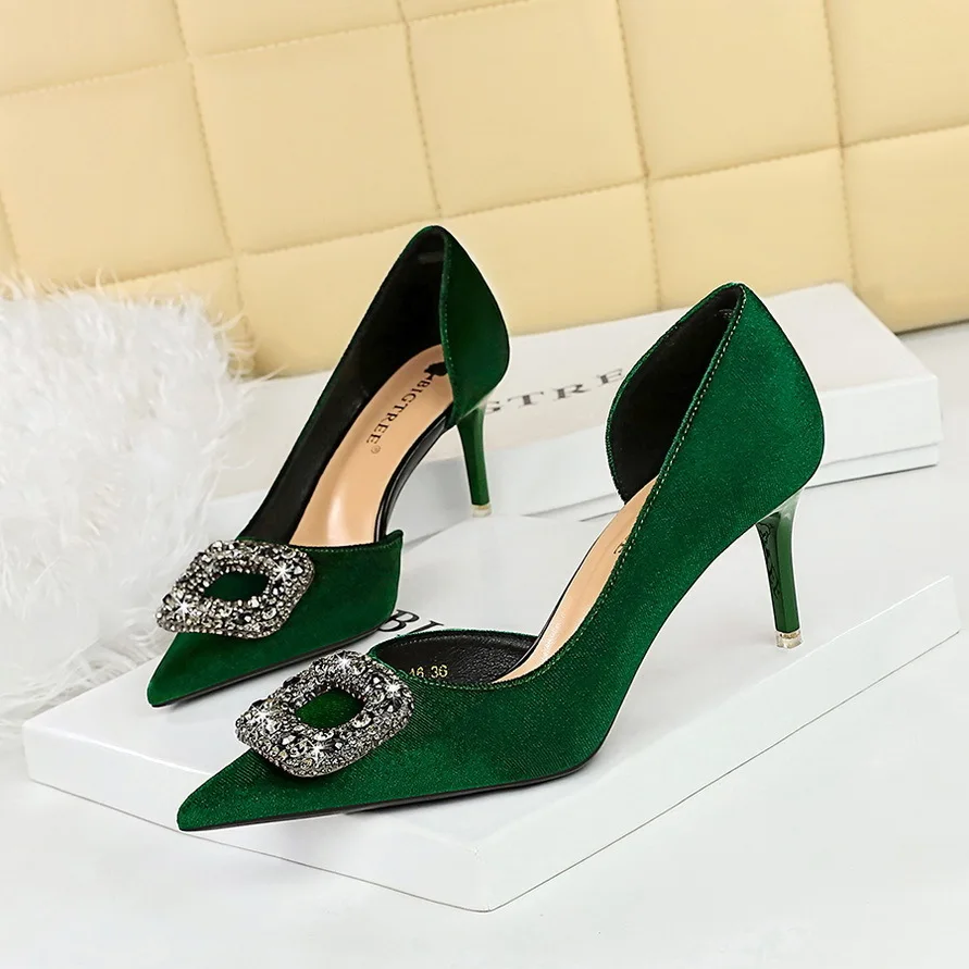 

Korean Version Banquet High-heeled Xishi Suede Shallow Mouth Pointed Side Hollow Metal Rhinestone Buckle Single Shoe Women Pumps