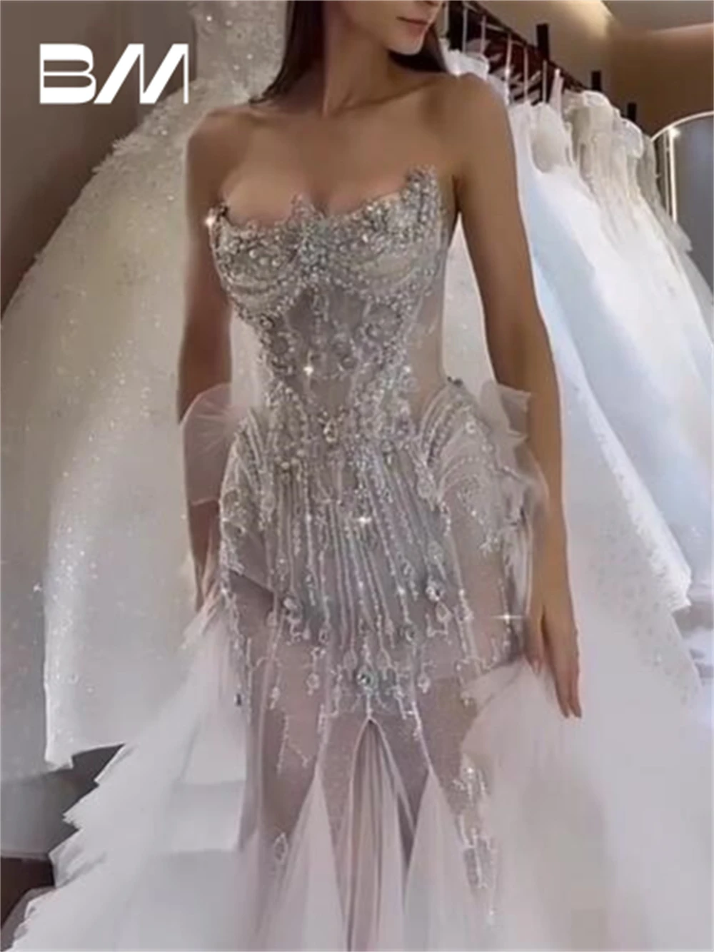 Luxury Crystal Beaded Wedding Dress For Women With Ruffel Train Strapless Rhinestones Sexy Bride Dresses Bridal Gown