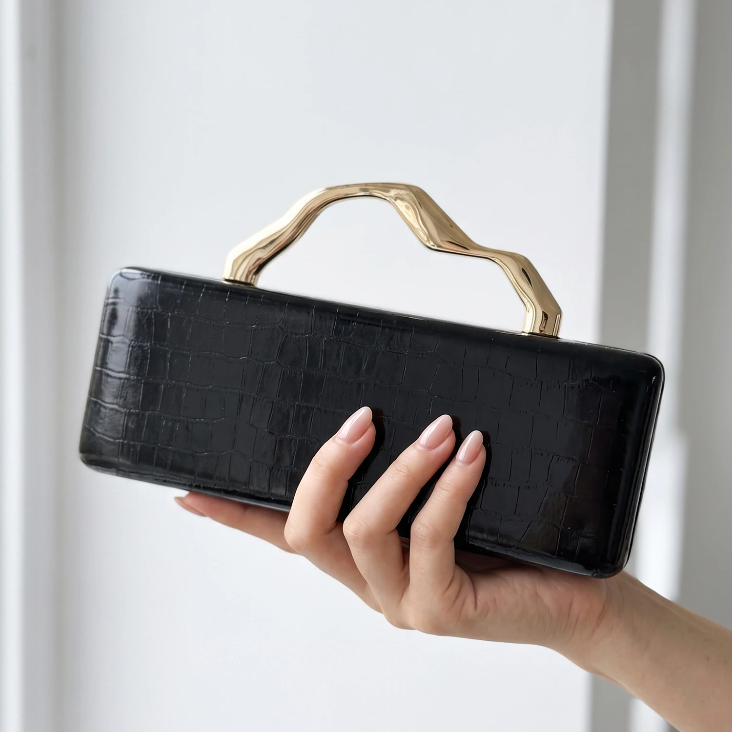 Luxuriöse Abendclutch mit Krokodilprägung in Gold, Damenmode, Party-/Hochzeitstasche, Umhängetasche mit Kette, lange Damenbrieftasche. – Detail 16