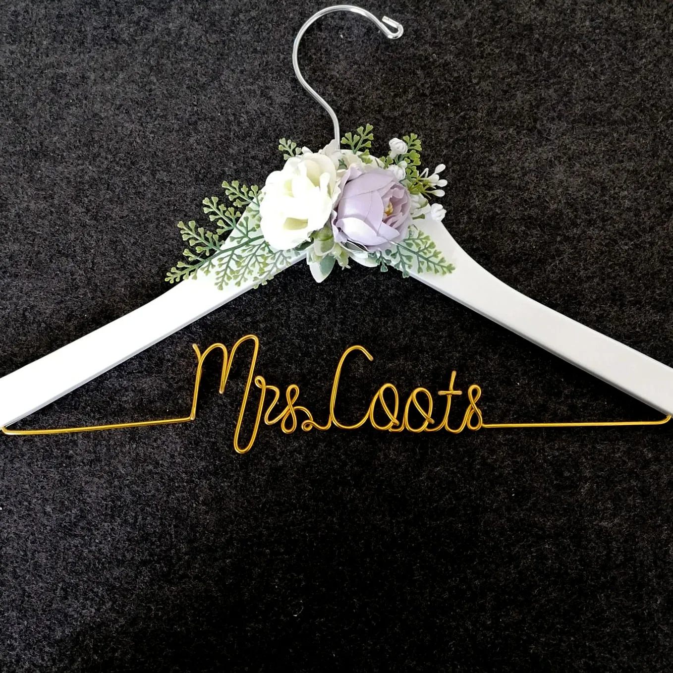 

Wedding Bridal Bridesmaid Wood Hanger,Personalized Alumivum Wire Groom Bridal Name Hanger, Mr & Mrs Shower Gift,With Flowers