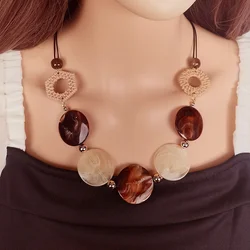 Collares con colgantes hechos a mano para mujer, accesorios acrílicos Vintage, collar Retro geométrico, joyería de moda diaria