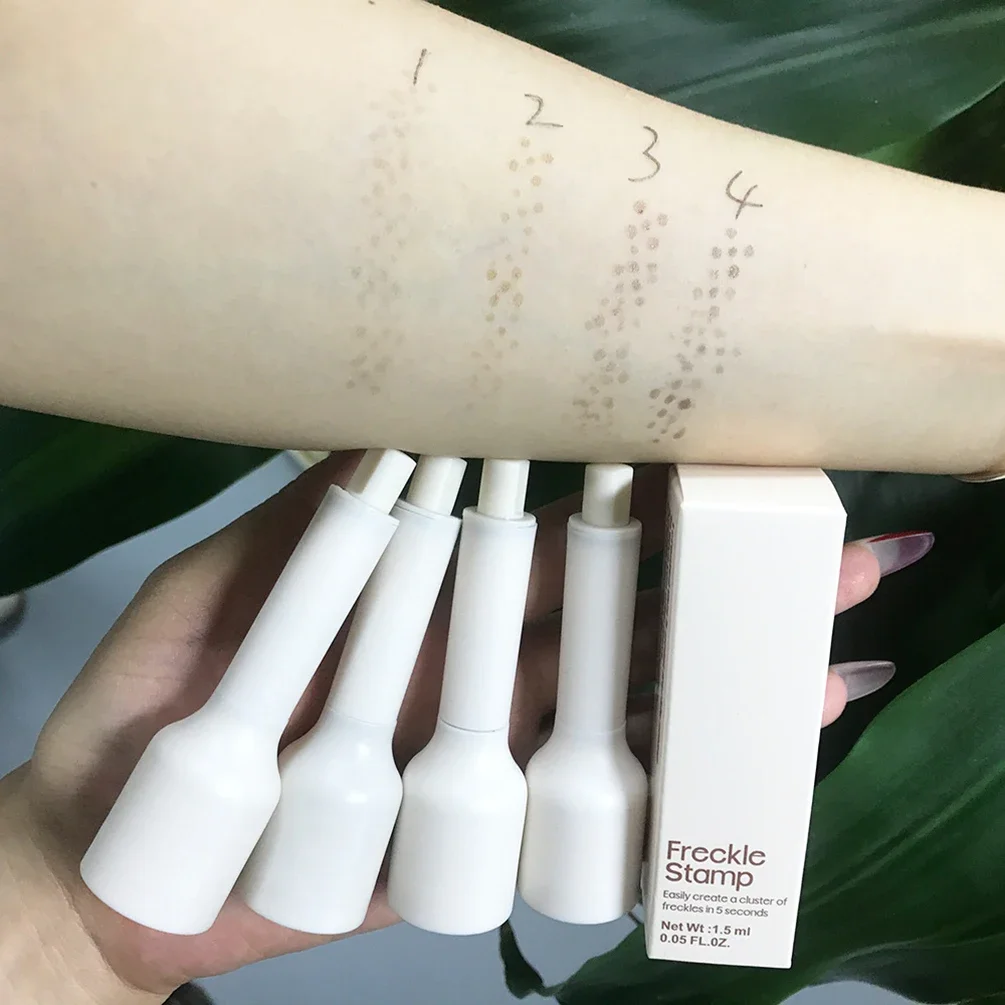 15ml-プレス式そばかすペン、プライベートブランド、4色展開、ウォータープルーフ、長持ち、ヴィーガン、ナチュラル、目立つ、カスタムロゴ入り、動物実験なし。