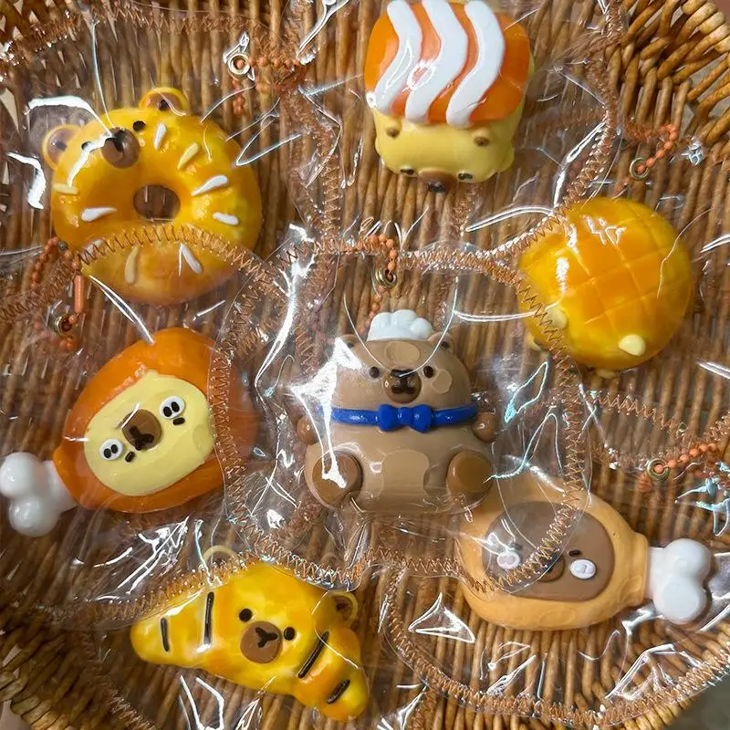 かわいいカピバラの握って遊べるおもちゃ、シリコン製ストレス解消おもちゃ、クリームのような感触の減圧おもちゃ、ゆっくり戻るキーホルダーチャームギフト