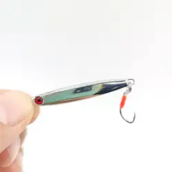 DUODUOYU 1PCS  Plating Silvery Metal Jig Fishing Lure 5g/40mm Mini Artificial Bait Small Fish With Single Hook Fishing Tackle
