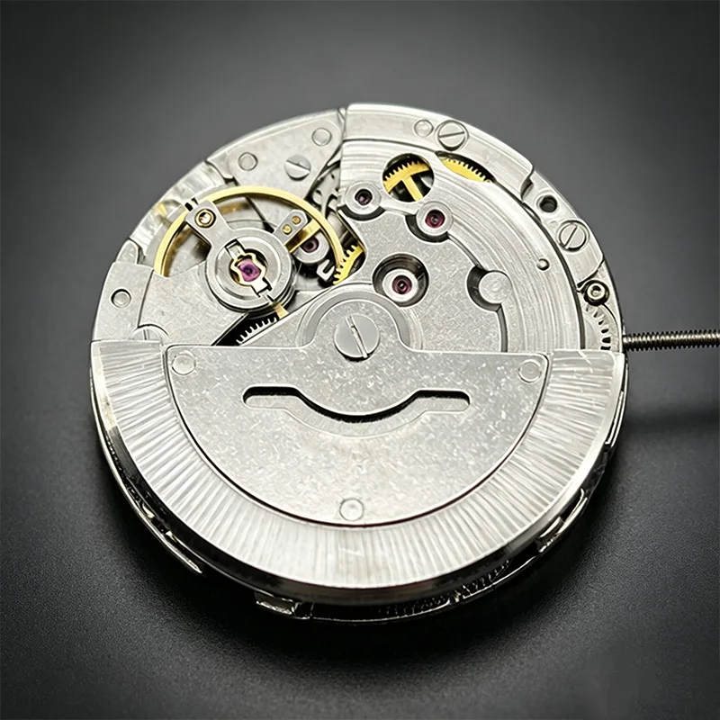 Brand New Original 8205 Movement Made in China 8205 Automatic Mechanical White Machine Single Calendar Day Date at 3.0H /6.0H