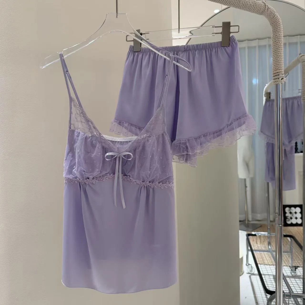 Women's 2 Piece Pajama Set Sexy V Neck Top Shorts Lace Back Sleepwear Fashion Loungewear