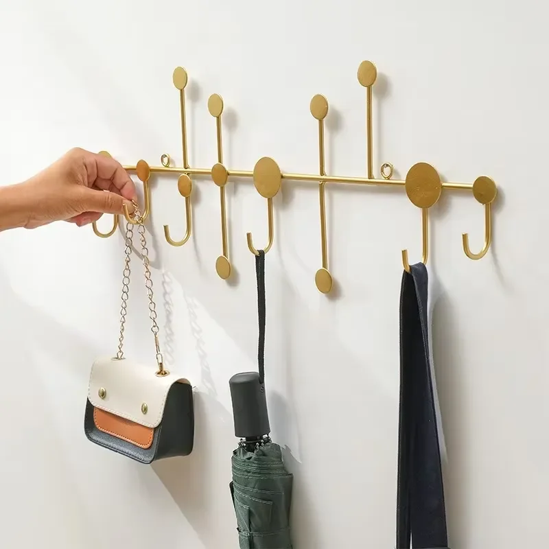 Metal Nordic Beautiful Wall Clothes Hangers Solid Color Door Clothes Hangers Creative Simple Artistic Home Decoration