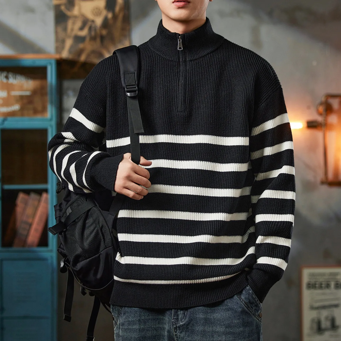 

Свободный удобный мужской вязаный свитер с высоким воротником на молнии в полоску, осень-зима, новый Sle, повседневный модный базовый слой...