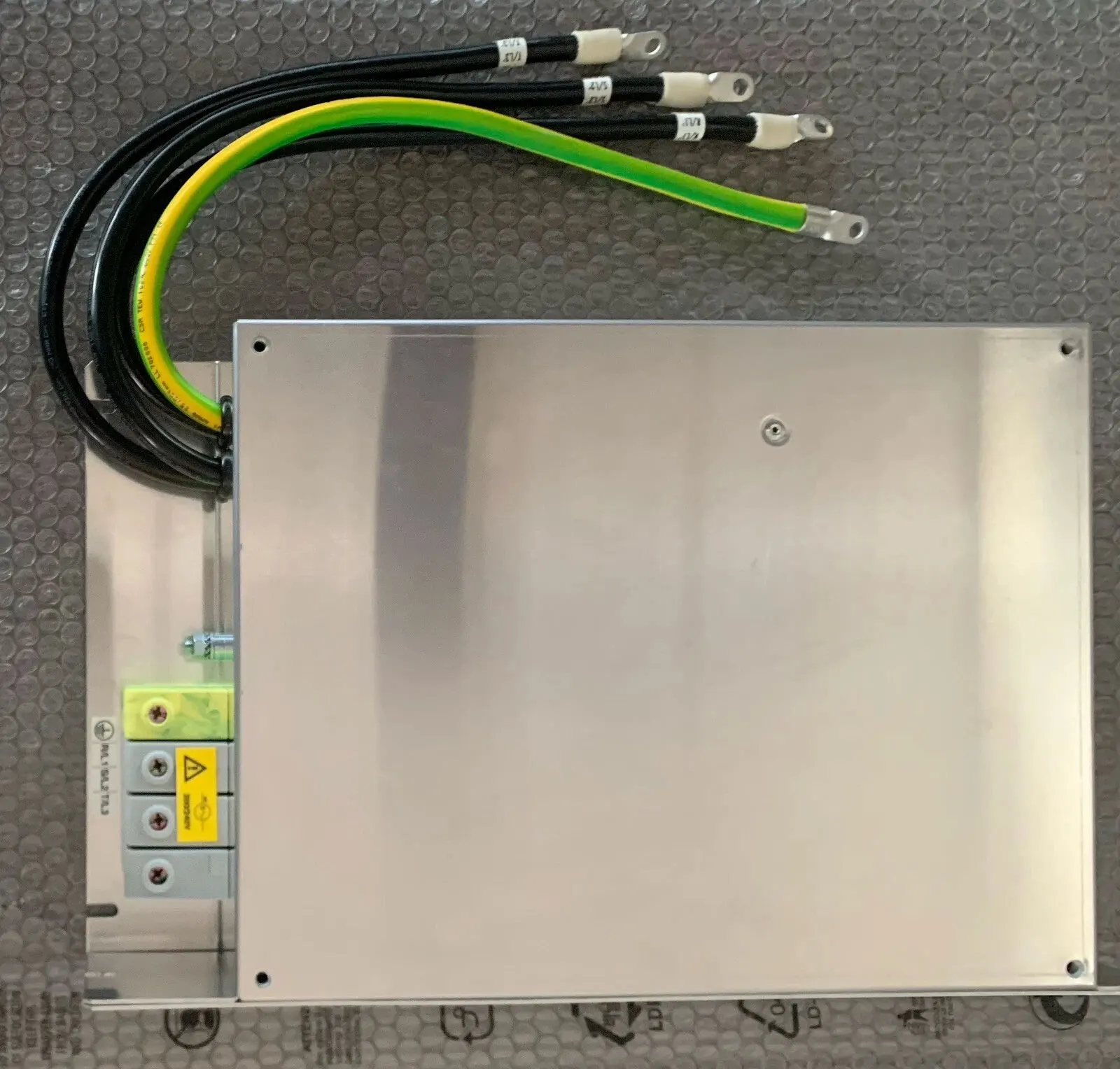 Novo VW3A31405 VW3A31407 VW3A31408 VW3A31409 Garantia de um ano