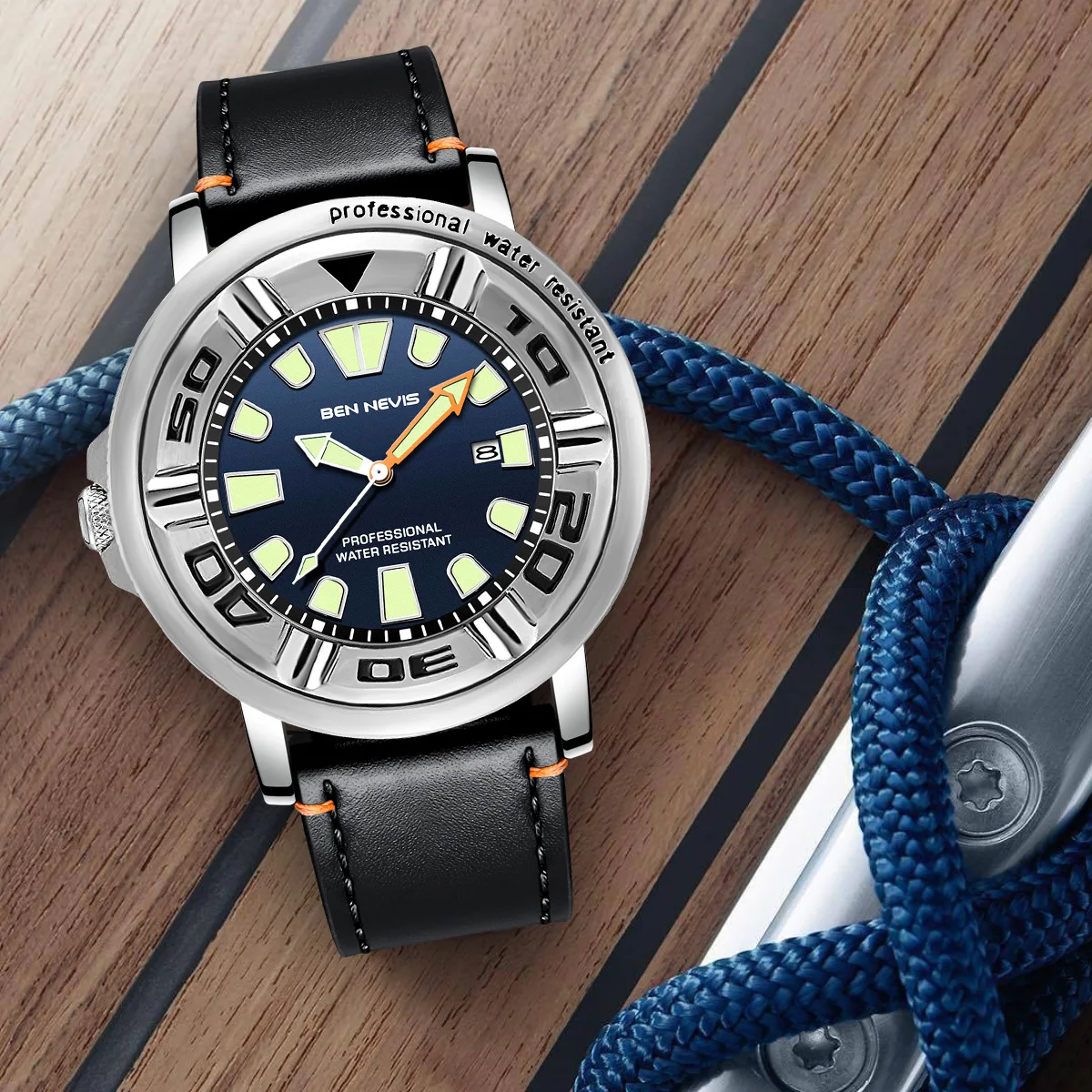 

48mm Men Luminous Quartz Watch Leather Strap Wristwatch install Quartz Movement Luxury Crown at 9.0 Diving Men Wristwatch