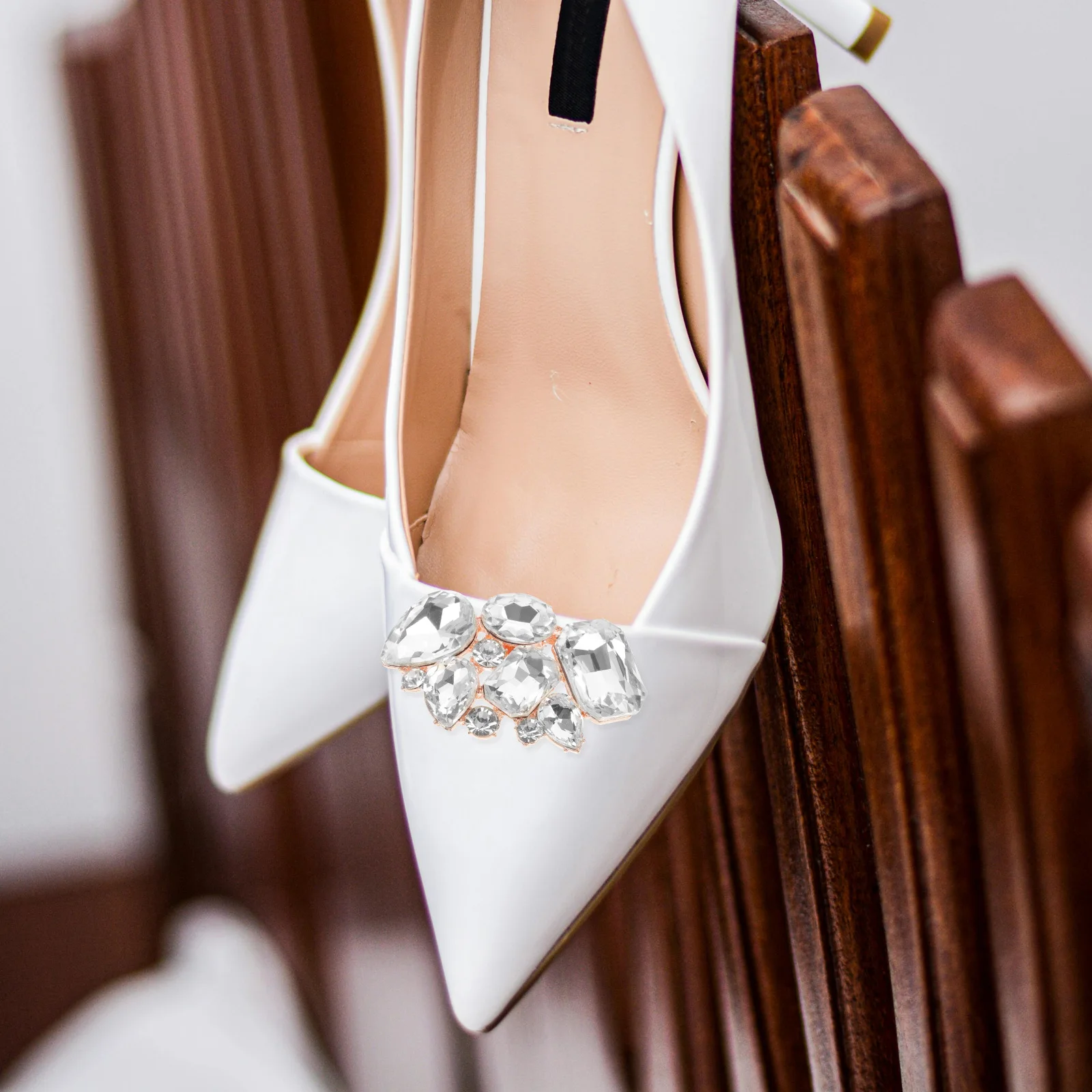 

Party Crystal Shoe Buckles Alloy Detachable Dazzling Clips for High Heels Women Bridal Wedding Work Accessories Shoe