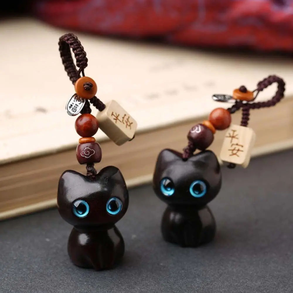 Sandalwood Wooden Lucky Cat Keychain Retro Cute Mobile Phone Chain Wooden Bag Pendant Accessories Car Keys Charms