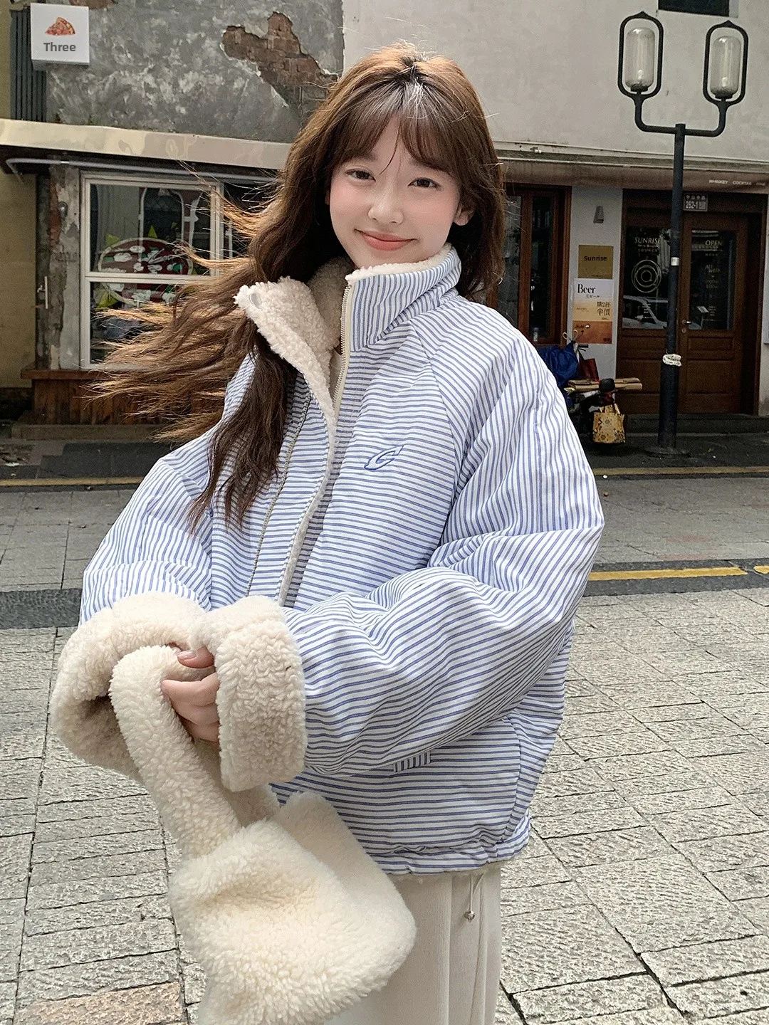 

American Retro Striped Double-Sided Wear Lamb Velvet Cotton Jacket Loose Casual Thickened Women's Outerwear for Winter 2025