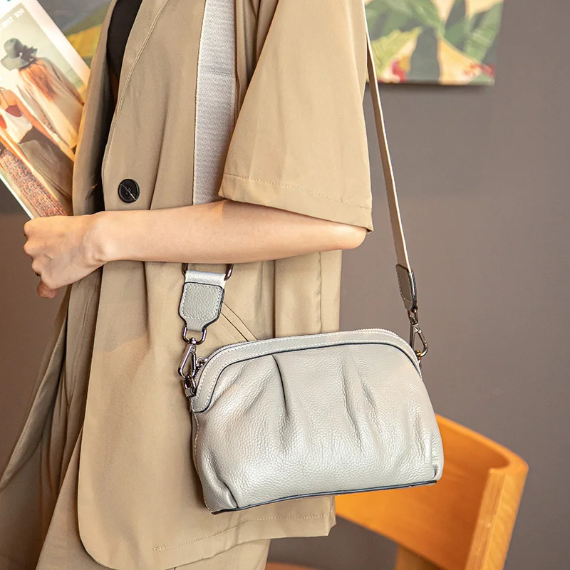 Fashion New High Quality Soft Real Leather Women Designer Handbags Shoulder Bags Ladies Armpit Bag Solid Color Pleated Tote Bags