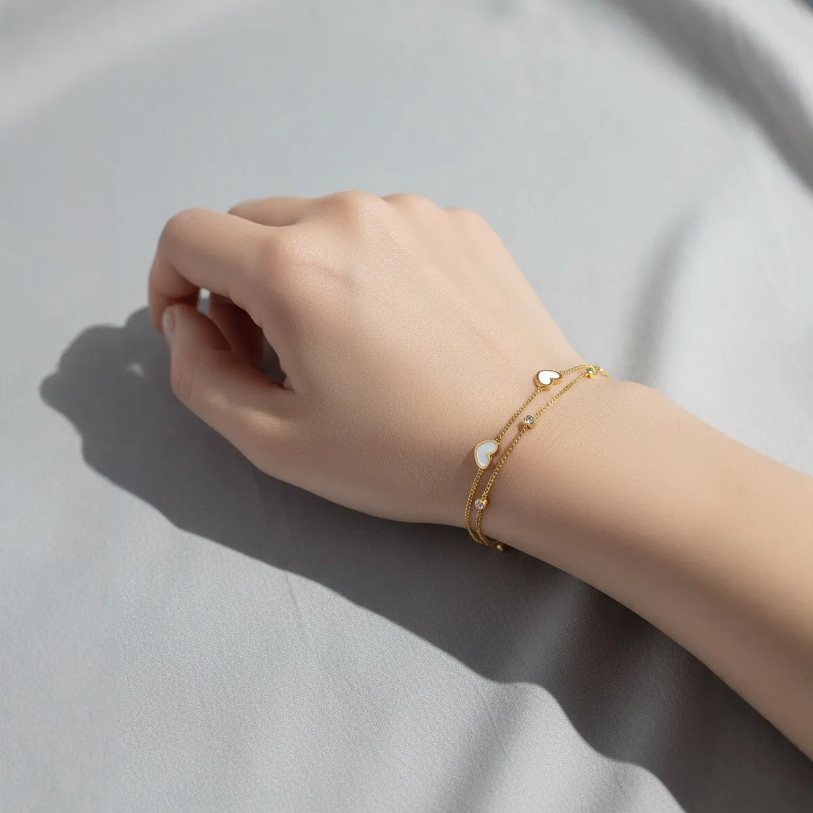 

gold bracelet women Chain Heart Pendant Bracelet, Suitable for Women's Daily Wear, Holiday Jewelry Gifts