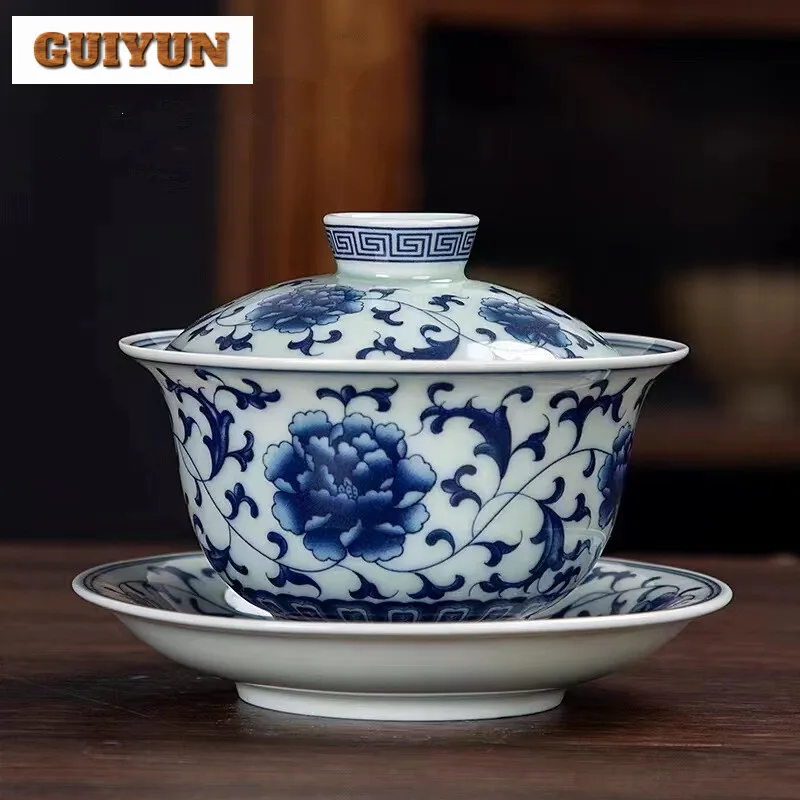 200ml Blue and White Porcelain Single Tea Making Bowl, Sancai Gaiwan Ceramic Glazed Red Lid Bowl Household Kung Fu Teaset Gifts