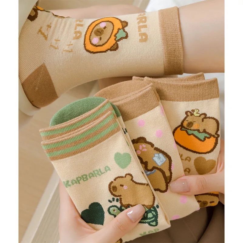 Hot Selling Miniso Cute Capybara Socks Anime Caroon Comfort Cotton Student Dormitory Home Autumn Winter Sock Kawaii Girl Gift