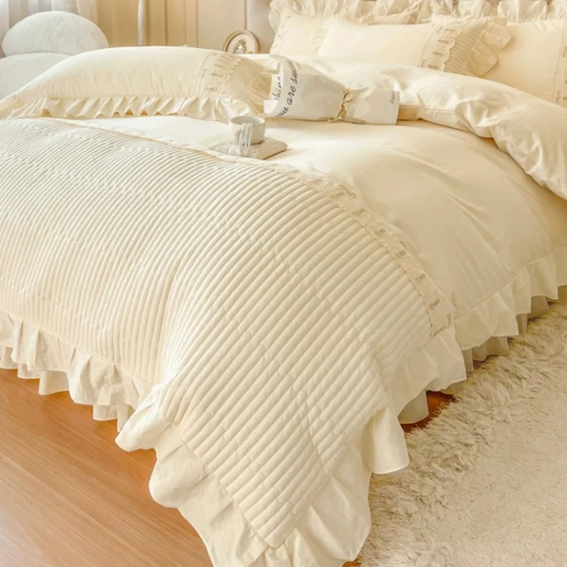 French Style Light Luxury High-end  Style Bedroom Cotton Bed Four Piece Set with Ruffled Edge Duvet Cover and Cotton Bed Cover