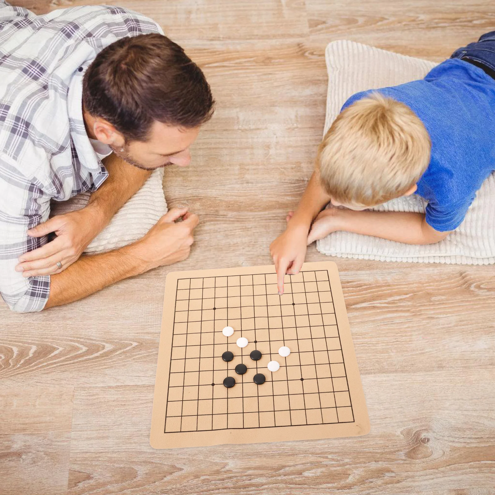 

Portable Go Chess Suit 1Set Kids Toy Educational Training Black White Stones Wooden Board Game Foldable Storage