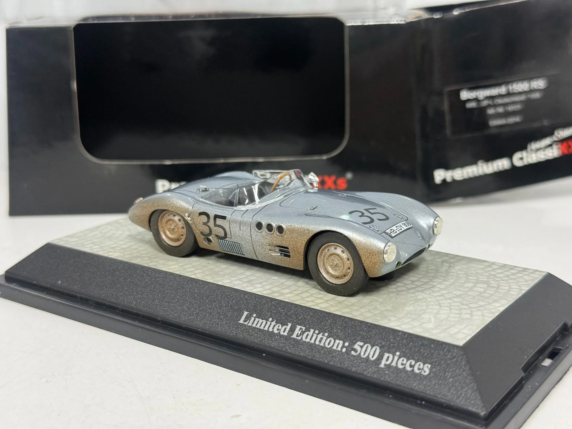 Diecast Premium Classixxs 1/43 Échelle Bogvard 1500 RS # 35 modèle de voiture jouet à collectionner cadeau Souvenir affichage ornement
