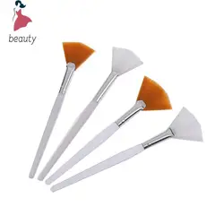 1Pcs Practical Facial Brushes Fan Makeup Brushes Soft Portable Mask Brushes Cosmetic Tools For Women Ladies Girls