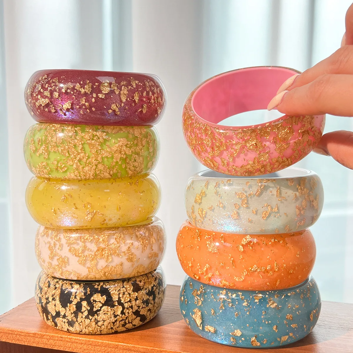 Boho Y2K Resin Bangle with Gold Flakes Wide Chunky Cuff Bracelet Multicolor Trendy Vacation Beach Jewelry for Girls Dopamine