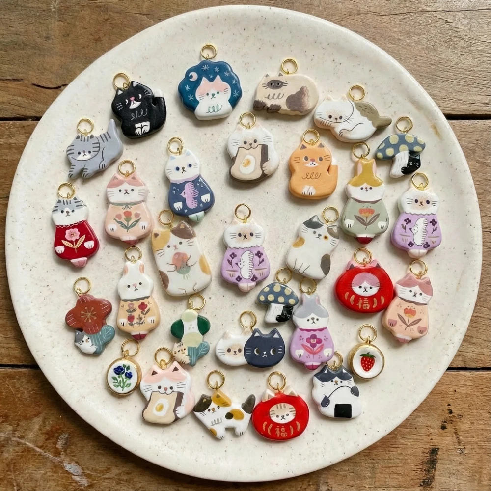 Niedliche und beliebte neue kleine Tierfiguren-Serie: Schwarzkäfigkatze, Blumenkatze, DIY-Anhänger für Schmuck. – Detail 2