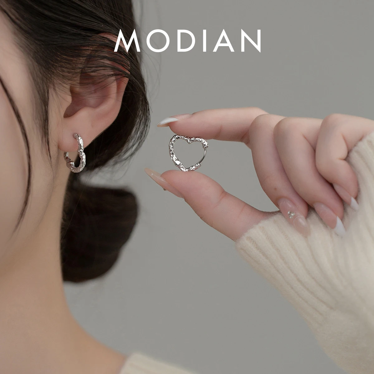 

MODIAN 925 Sterling Silver Exquisite Vintage Pattern Hoop Earrings Charm Hearts Buckle Earrings For Women Party Fine Jewelry