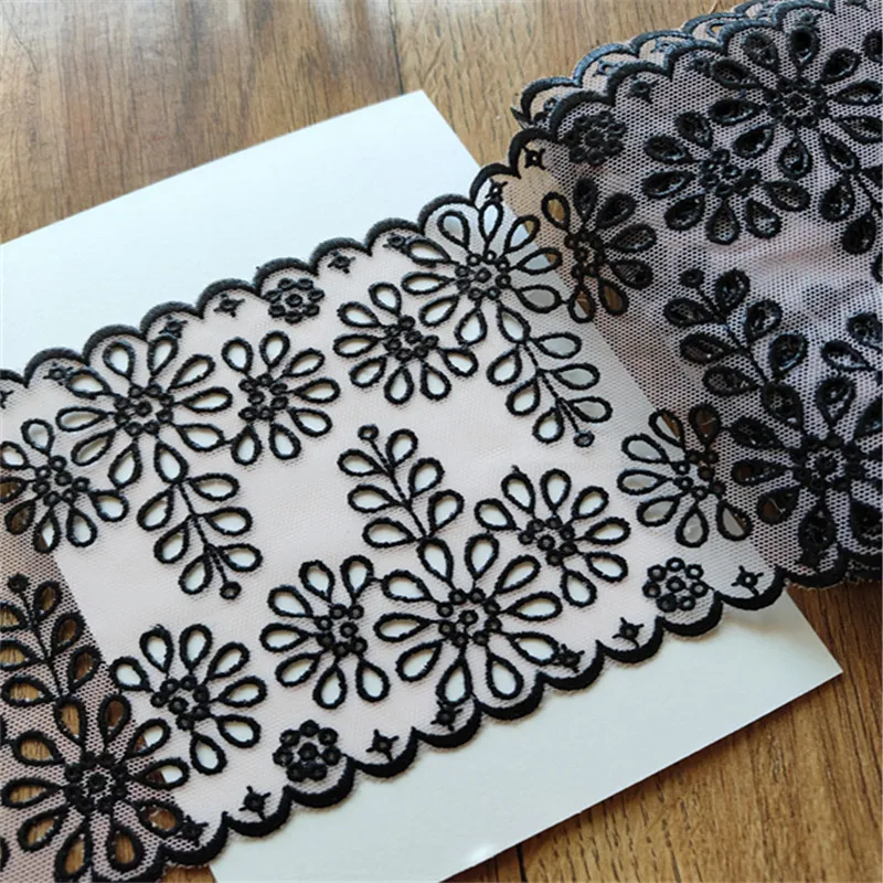

15 ярдов/лот, 12 см шириной, бежевое сетчатое кружево с черным ажурным узором, высококачественная отделка для одежды и свадебных нарядов