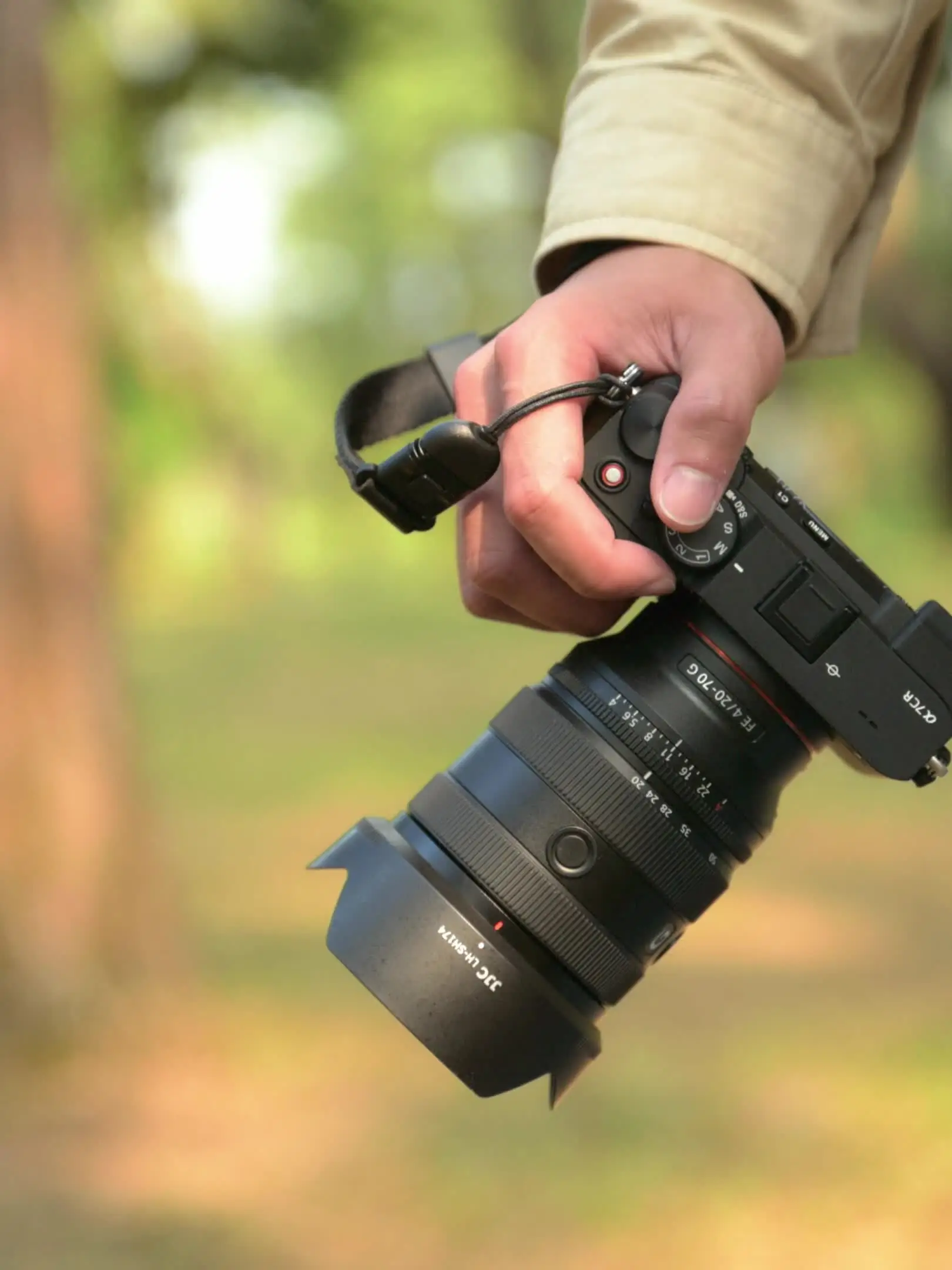 JJC レンズフード Sony FE 20-70mm F4 G (SEL2070G) レンズ用、Sony
