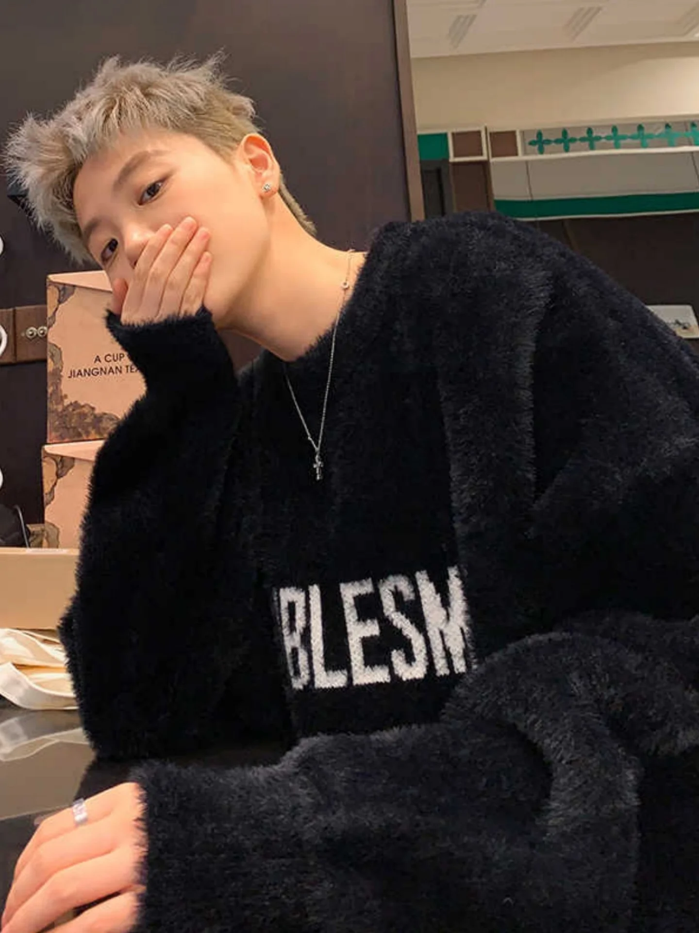 

Мужской утепленный мягкий свитер на осень-зиму, теплый вязаный джемпер с буквенным принтом, пушистый, стильный, в американском стиле