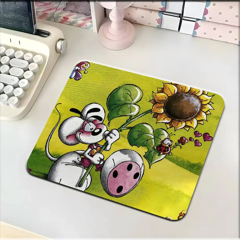 Classic Cartoon Character Diddl Mousepad Small LockEdge Mouse Pad For Gamers Computer Desk Pad Rectangular Anti-slip Rubber