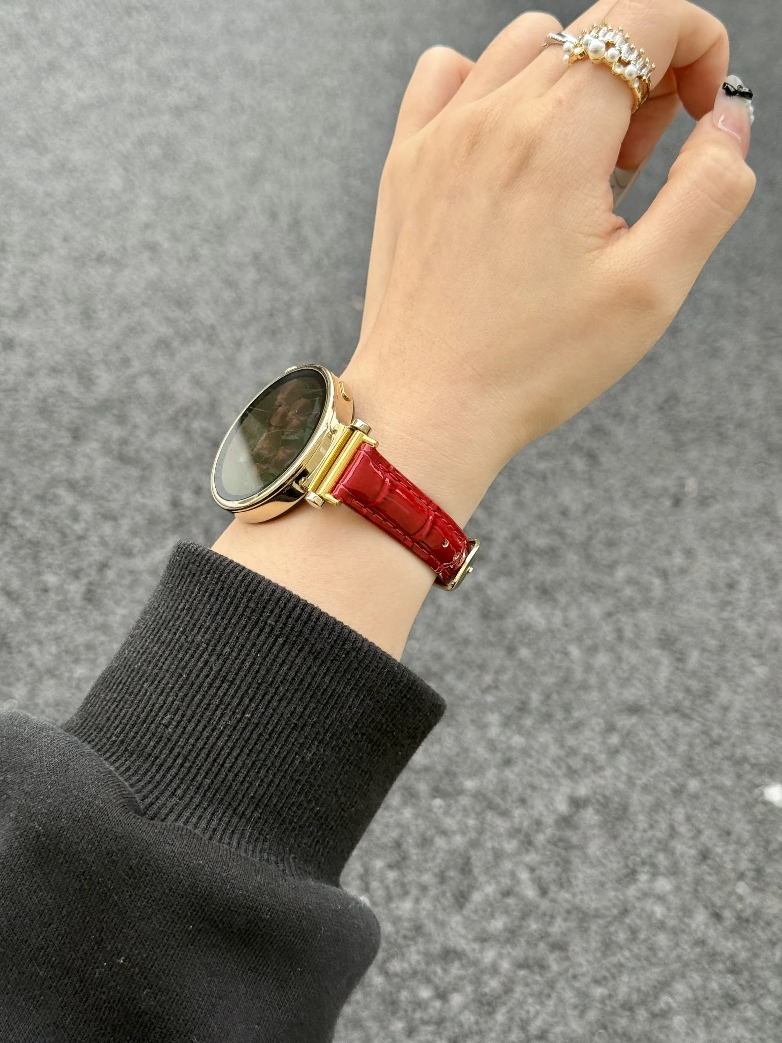 

Bright crocodile patterned leather suitable for Huawei GT5/GT5 Pro/GT4/GT2/3/4 22mm/20mm/18mm fashionable watch straps