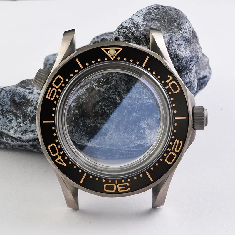 

Watch Titanium Seamaster Vinatge 007 Diver Watch Case Sapphire Glass Waterproof For NH35NH36 Automatic Movement HEIMDALLRcase