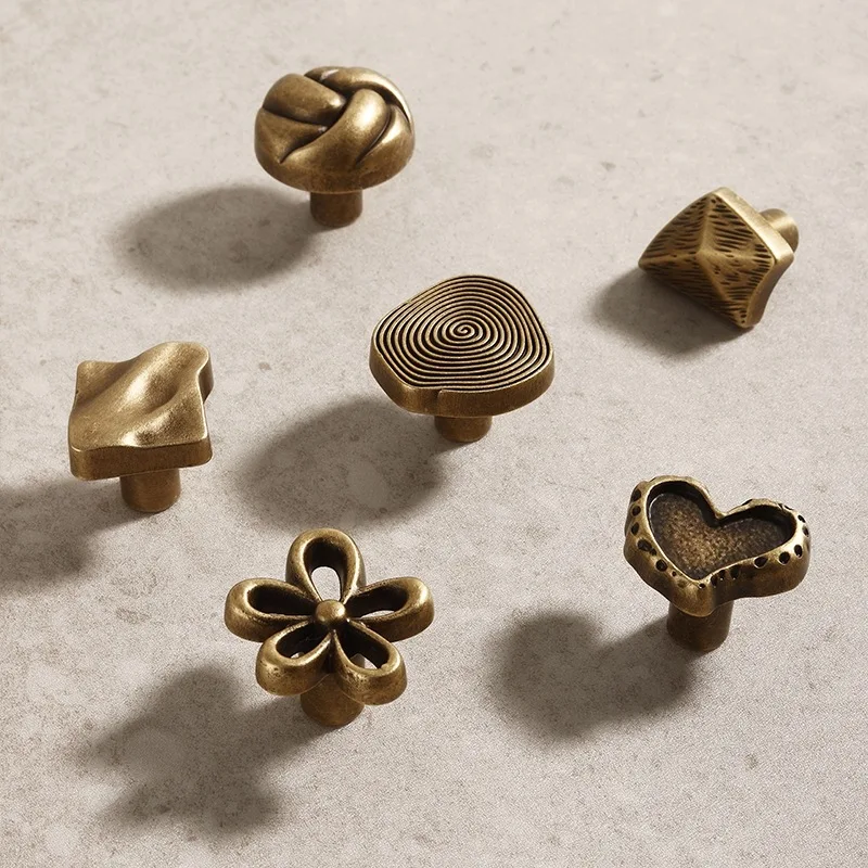 

New Antique Brass Handle Cabinet Door Handle Wardrobe Drawer Handle Copper Handle for Furniture