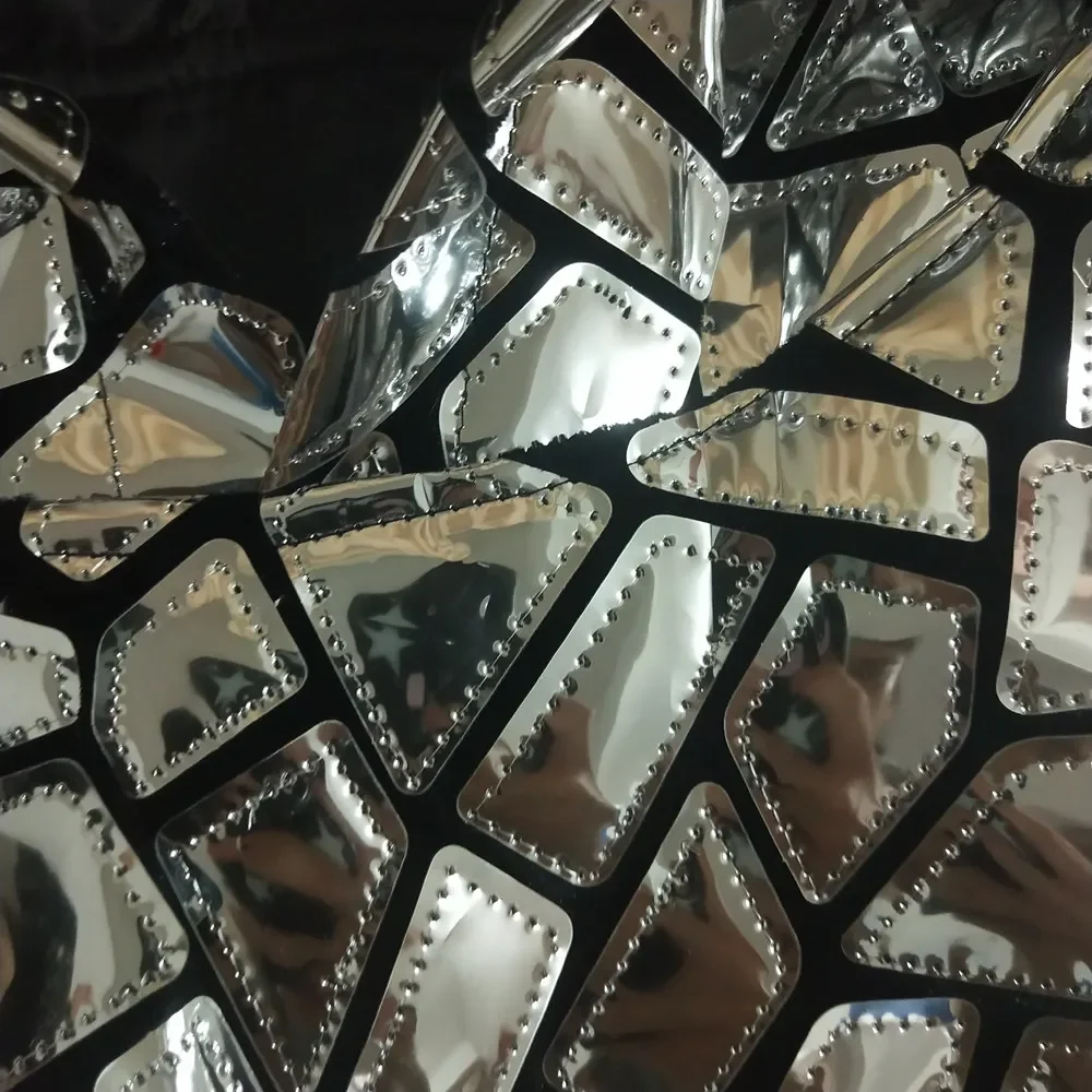 バーナイトクラブ男性DJゴーゴーセクシーコスチュームシルバーグリッターレーザースパンコールフード付きトップスショーツ2ピースセットクラブパーティーショーステージウェア