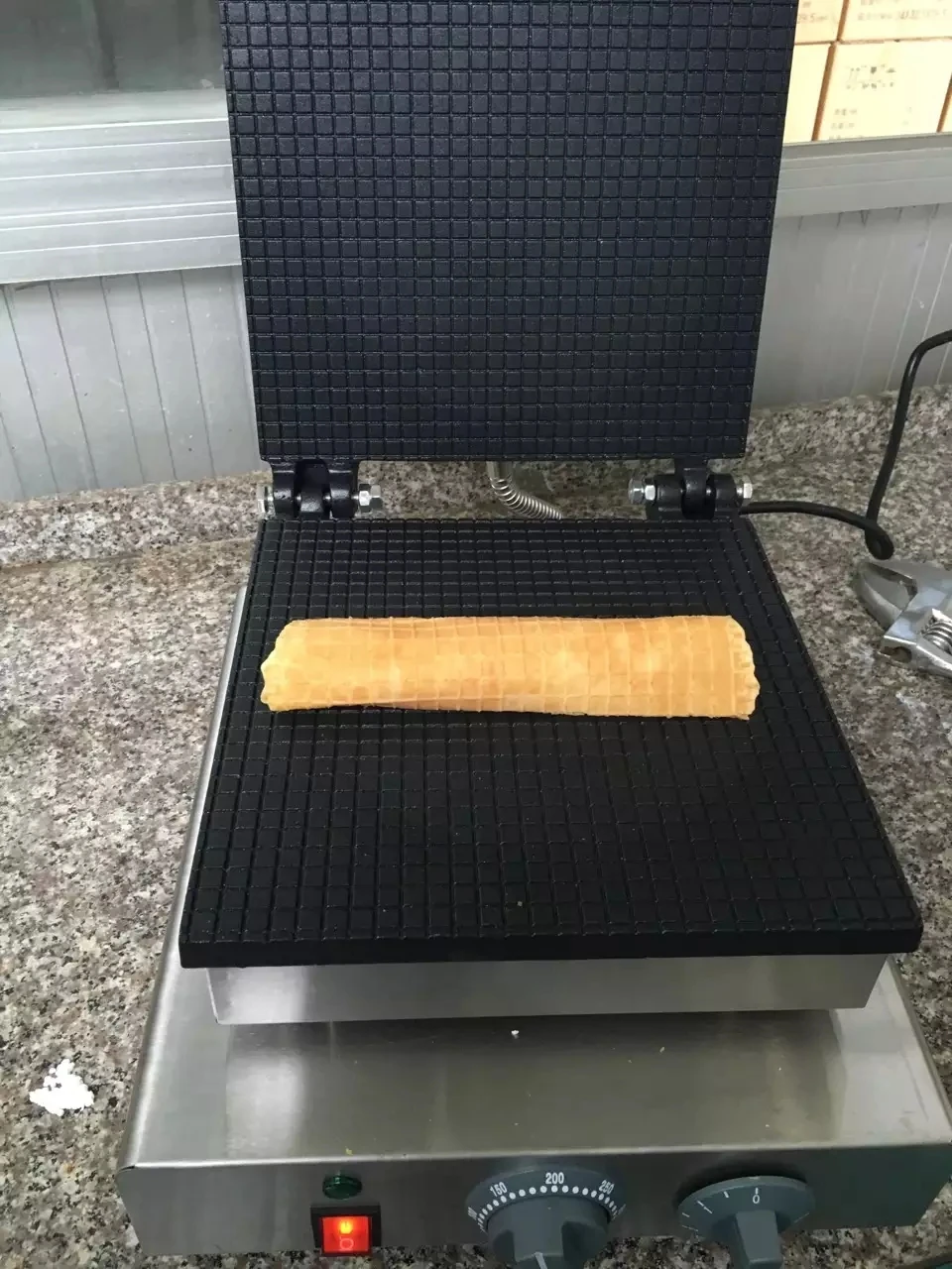 사각형 모양 아이스크림 콘 메이커, 전기 와플 메이커, 상업용 콘 만들기 기계, 계란 콘 롤 메이커