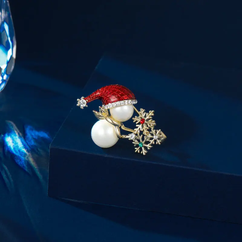 New, niche and design-sense Christmas festive accessory brooch, Christmas gift pearl snowman brooch