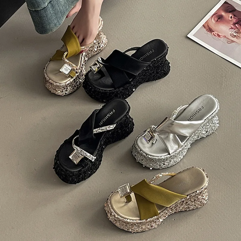 2025 Summer Fairy Style Women's Sandals Fashionable Versatile Rhinestone Sequin Thick Soled Elevator Outdoor Casual Slippers