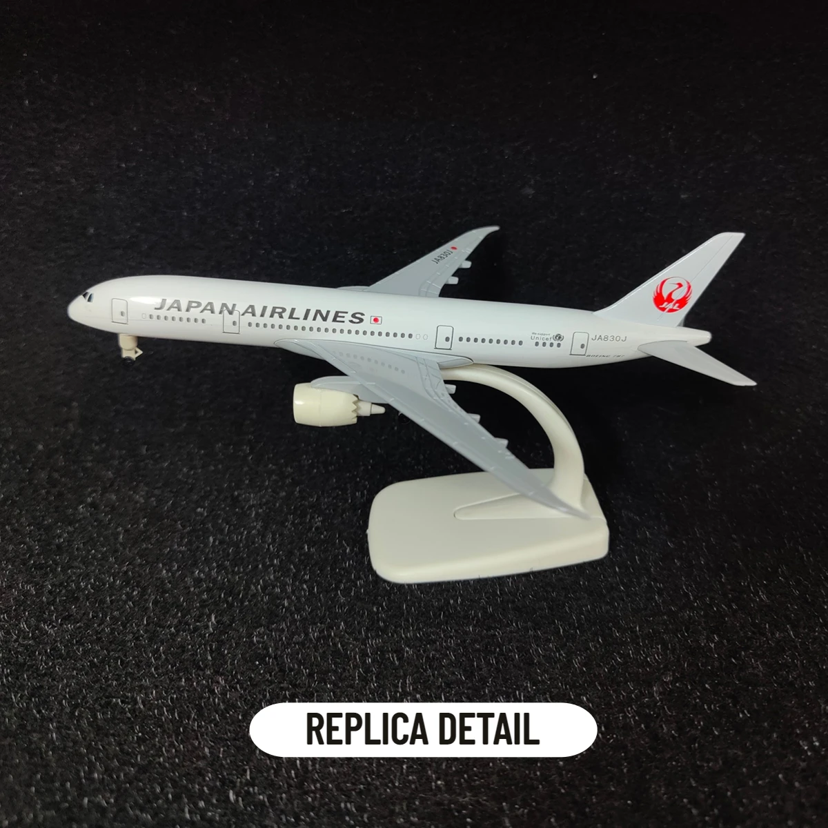 Scale 1:250 Aircraft Model Metal Diecast Japan JAL B787 Replica Airplane Aviation Office Miniature Art Kid Fidget Boy Toy