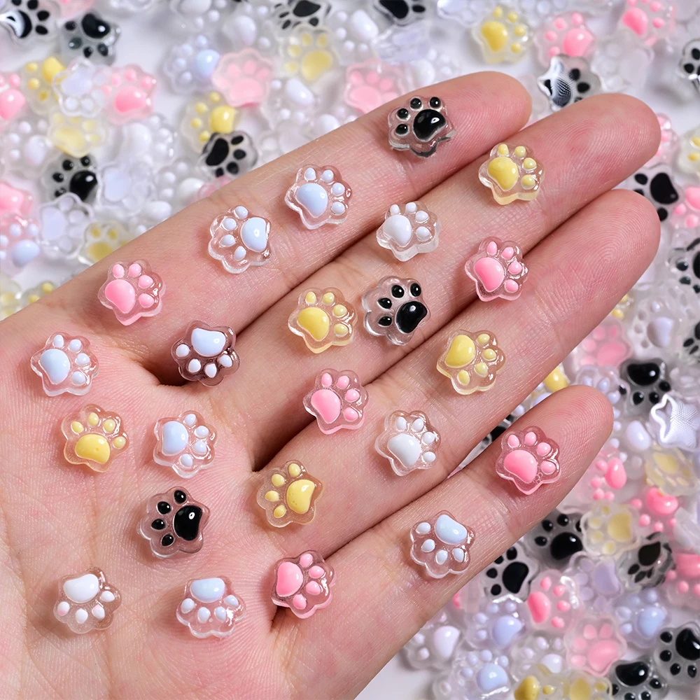 50 Stück Mini Kawaii leuchtende Katzenpfoten Nagel Charm Cartoon Glow in Dark Harz Tier Krallen Flatback Strass Nail Art Dekoration