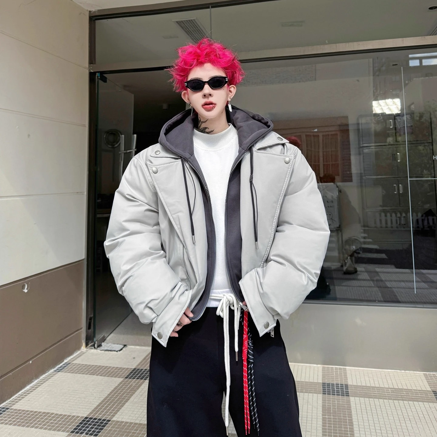 Men's 2025 Winter New American Style Retro Contrast Color Tops Splicing Hooded Thickened Parkas Men's Faux Two-Piece Warm Parkas