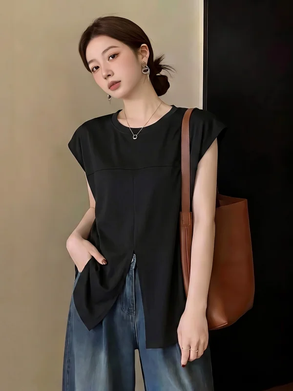 

Elegant Black Short Sleeve Women's Shirt 2026 Summer New plus Size Slimming Split Hem Commute Style Korean Loose Fit Breathable